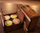 Cutie tradiţională de lemn cu 4 specialităţi de miere